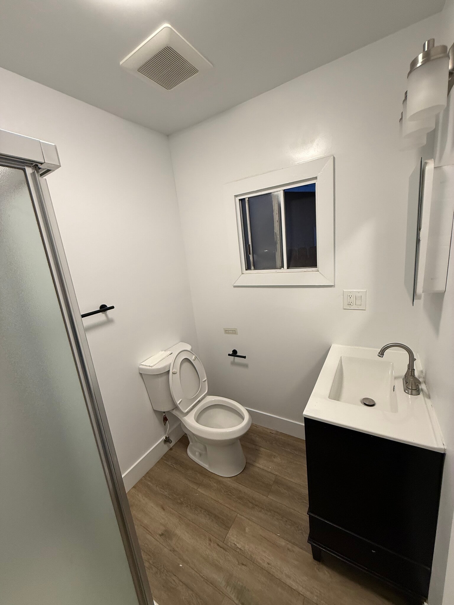 Building Photo - 240 N Everett St