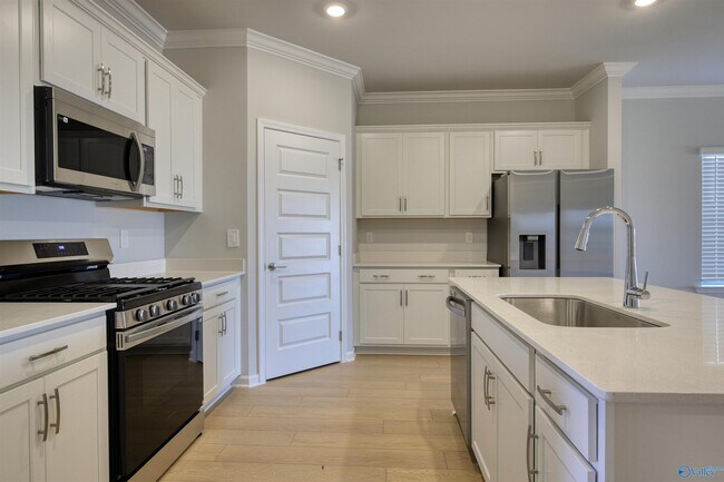 Building Photo - 244 Paca Ln
