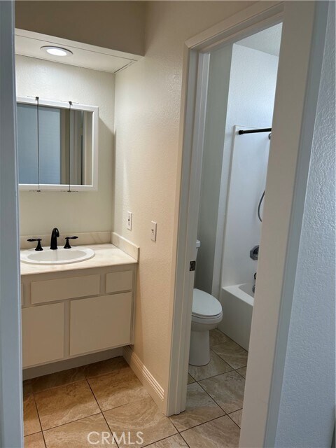 Building Photo - 26265 Las Flores