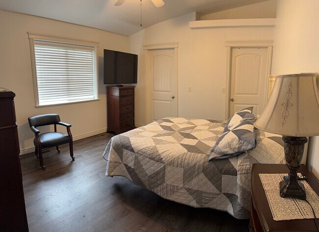 Building Photo - 3660 Merlin Dr