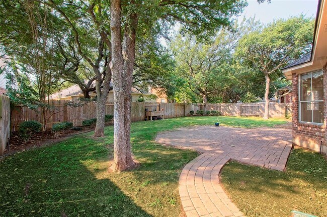 Building Photo - 8212 Fern Bluff Ave