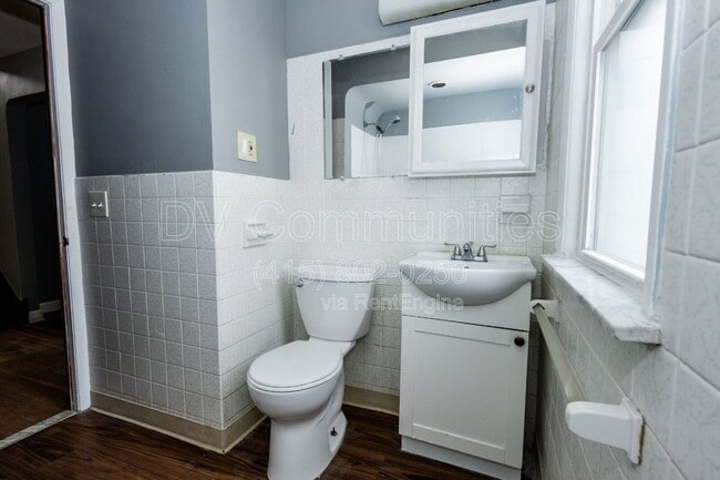 Building Photo - 312 E 317th St