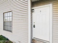 Building Photo - 114 Country Ln