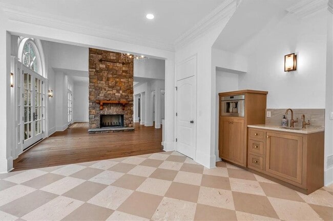 Building Photo - 115 Mount Paran Ridge