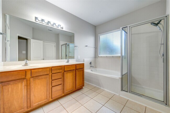 Building Photo - 6030 Starbrook Creek Dr