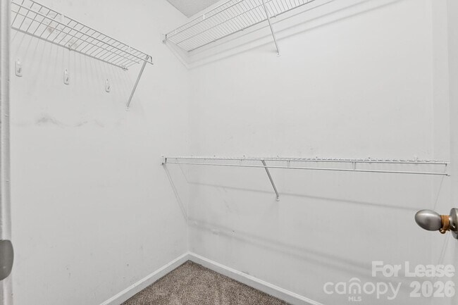 Building Photo - 145 English Hills Dr