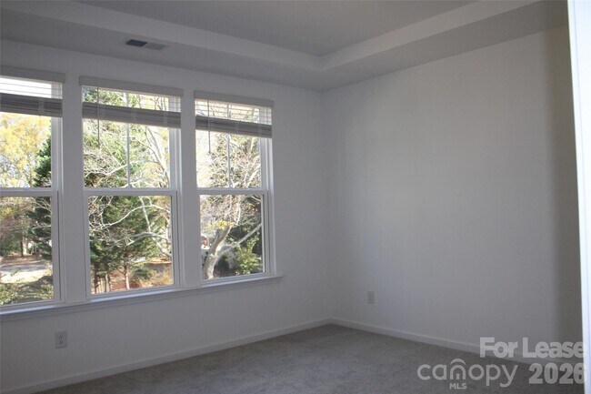 Building Photo - 743 Hoke Ln