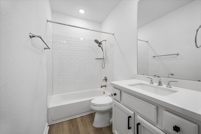 Building Photo - 15823 Bird of Paradise Dr