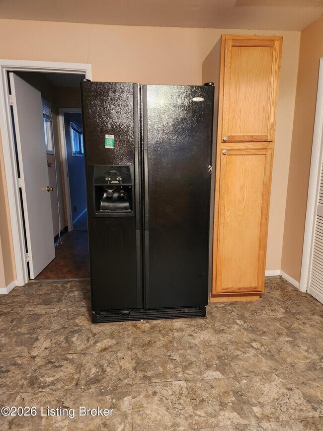 Building Photo - 3413 Calais Dr