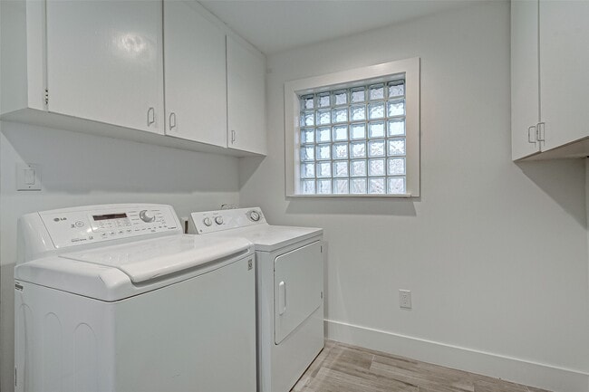 Building Photo - 5007 Cheena Dr