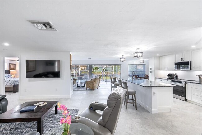 Building Photo - 149 Crescent Dr