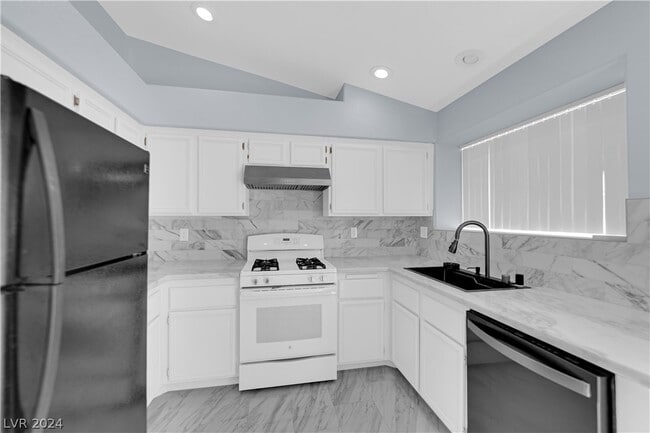 Building Photo - 7721 Rockfield Dr