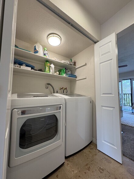 Building Photo - 4706 Woodduck Ln