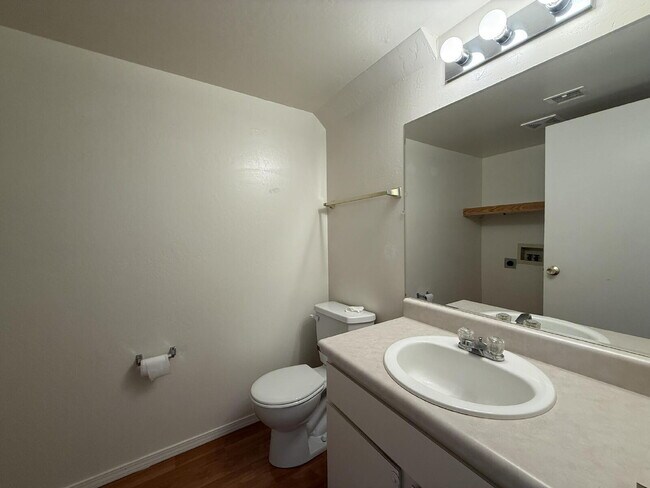 Building Photo - 2 bed 2 bath Prescott Valley