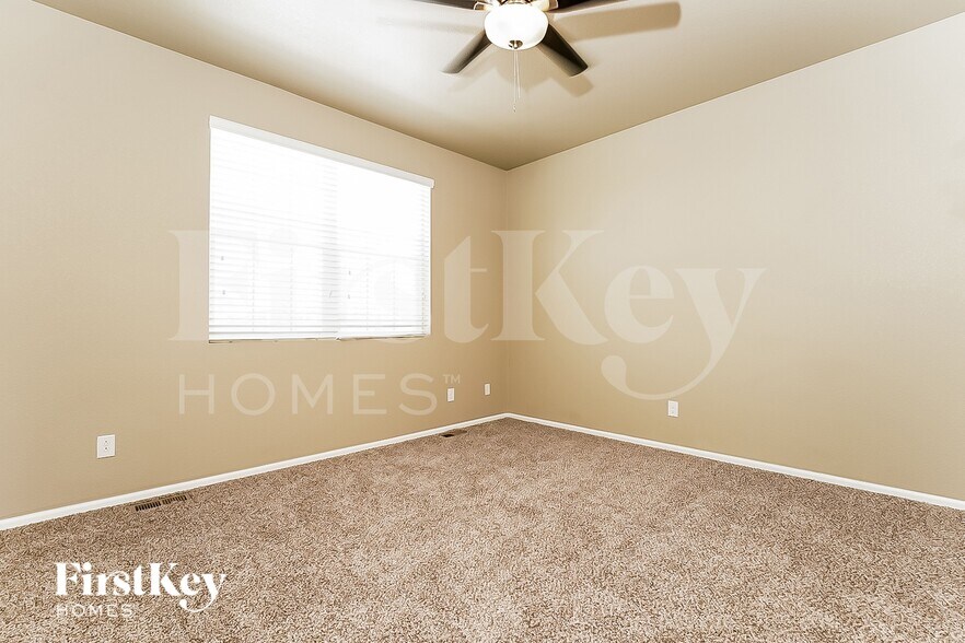 Building Photo - 6464 N Ensenada Ct