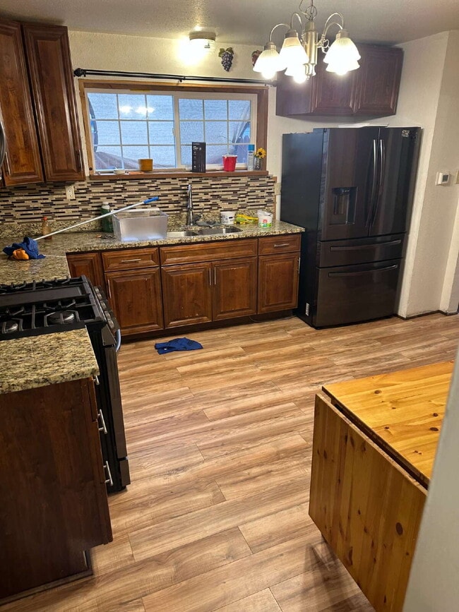 Building Photo - Classic Denver Home: 3 Beds, Updated Kitchen, Private Yard, Parking