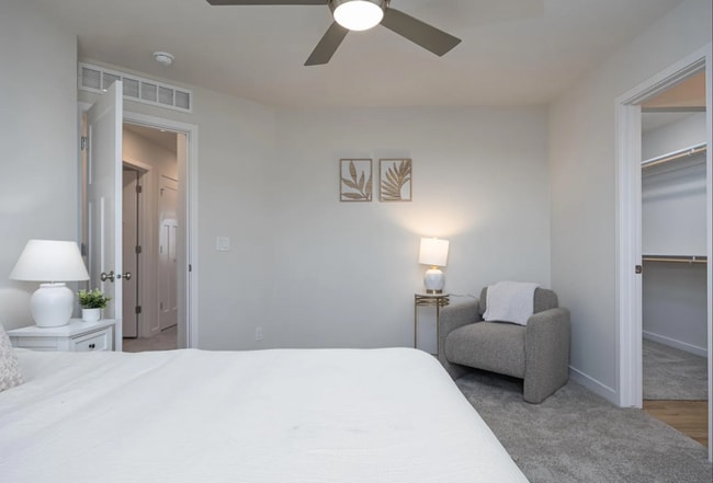 Building Photo - 11704 S 125th St