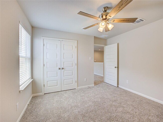 Building Photo - 128 Drifter Ln