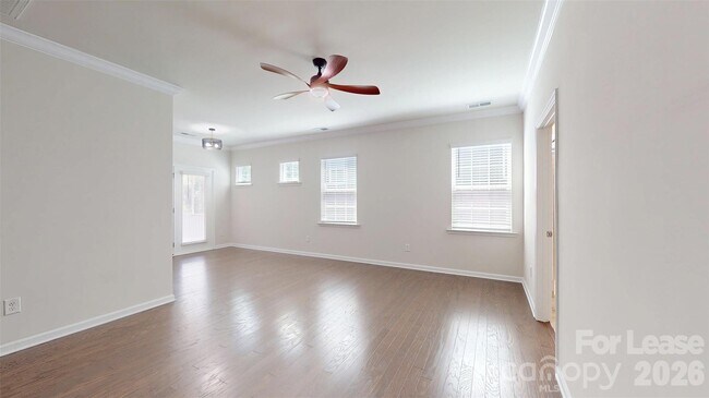 Building Photo - 15718 Aviary Orch Wy