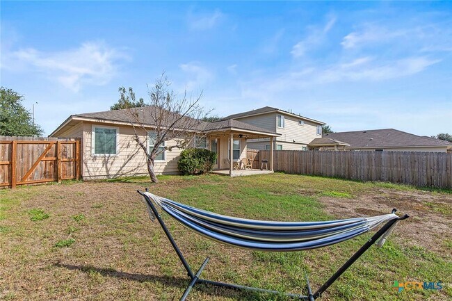 Building Photo - 2126 Wiltshire Dr