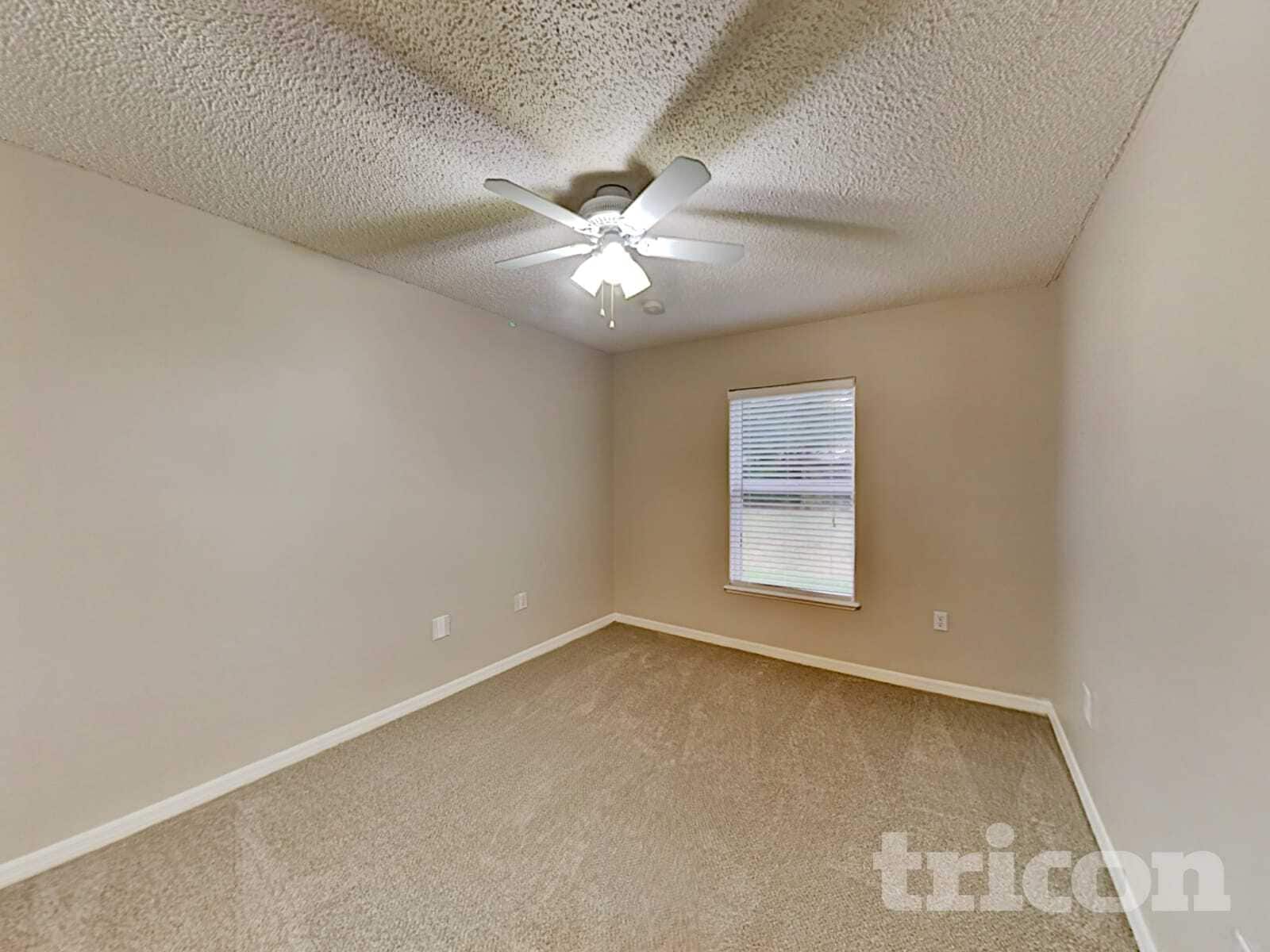 Building Photo - 13389 Dunbar St