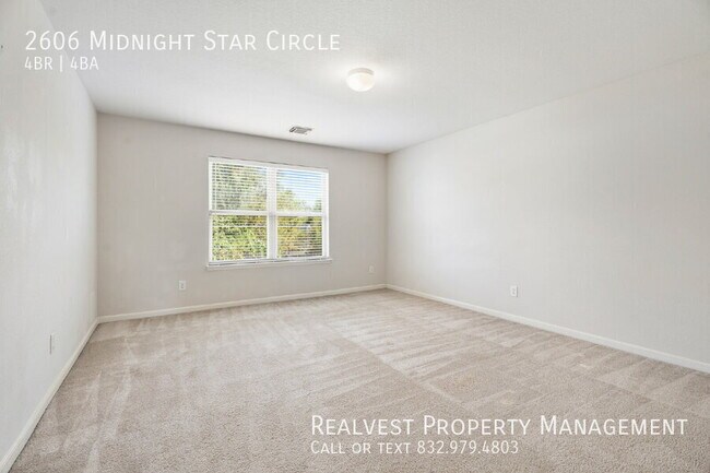 Building Photo - 2606 Midnight Star Cir