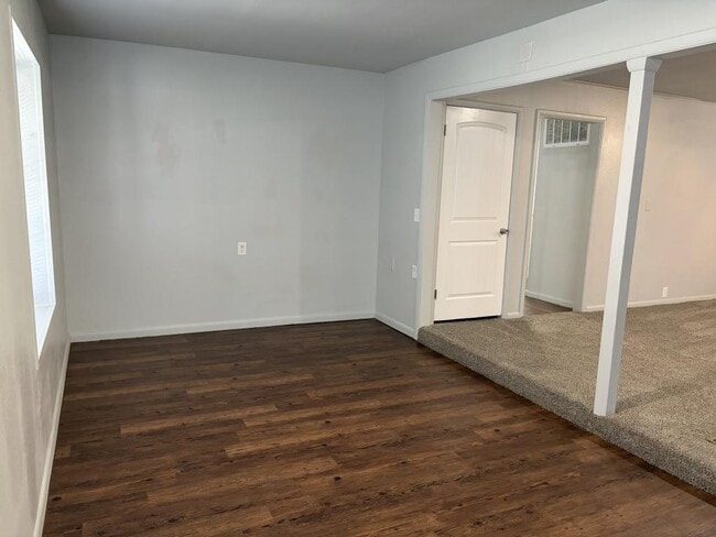 Building Photo - 17822 S Bryant Rd