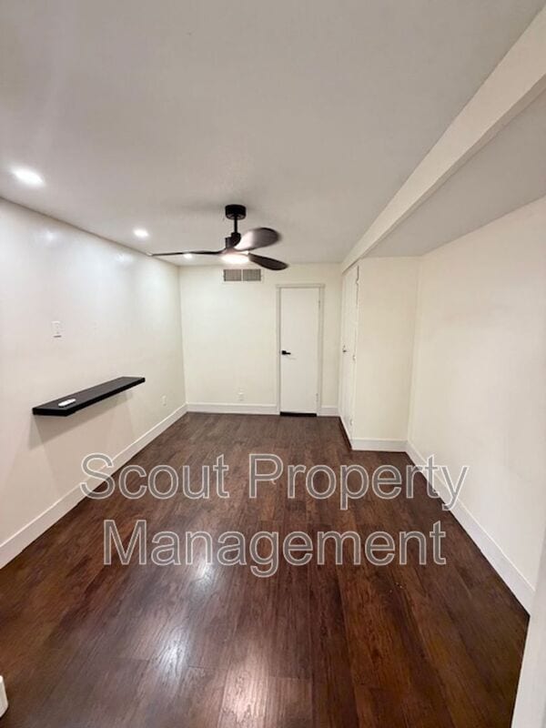 Building Photo - 28661 Via Las Flores