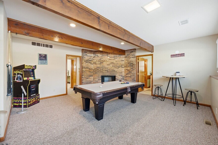 Building Photo - 1201-1203 Johnston Drive-SI ID1497747P