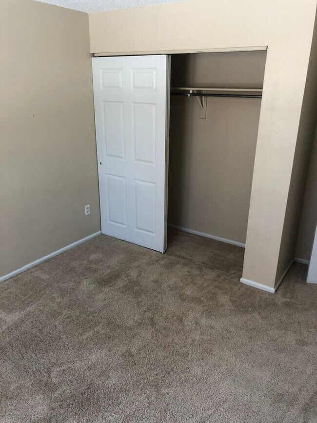 Building Photo - Coming-Soon- 4BR/2BA SINGLE FAMILY HOME
