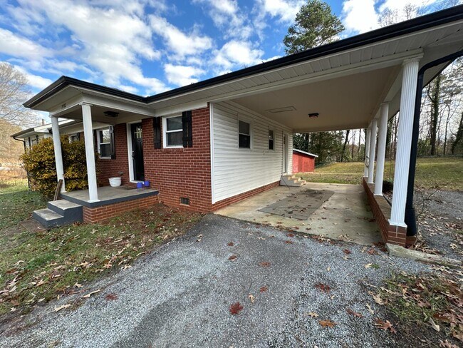 Building Photo - 7492 Webbs Rd