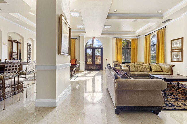 Building Photo - 616 Clearwater Park Rd