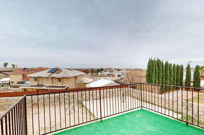 Building Photo - Beautiful 4 bedroom, 2 bath home in Northeast El Paso!