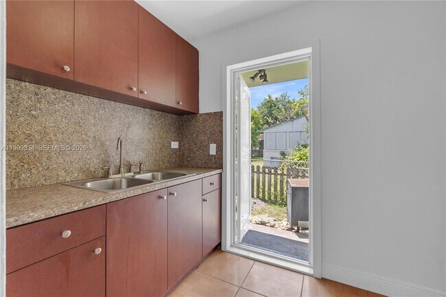 Building Photo - 1730 NW 55th Terrace