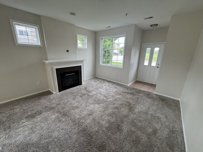 Building Photo - 8580 Rock Dr
