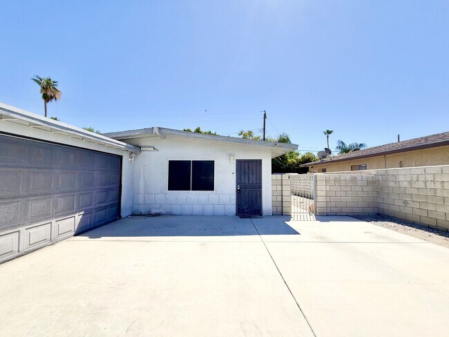 Building Photo - 31890 Avenida La Paloma