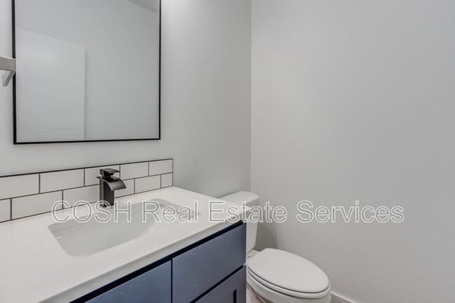 Building Photo - 3554 N Tyler Ct