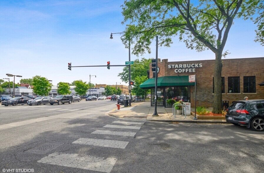 Building Photo - 4335 W Irving Park Rd