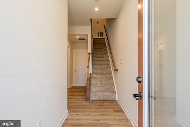 Building Photo - 3929 Small Roundtop Rd