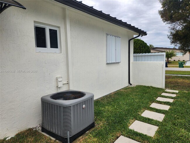 Building Photo - 12460 SW 187th Terrace