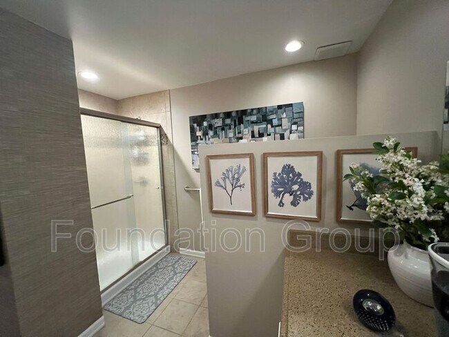 Building Photo - 3417 122nd Pl NE