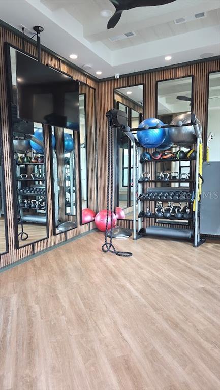 Building Photo - 1665 Pinecliff Dr