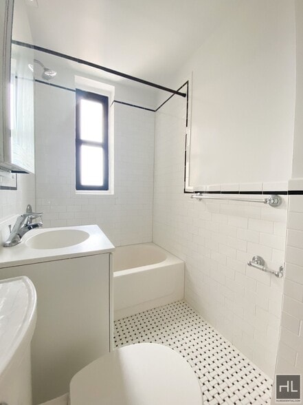 Building Photo - AMSTERDAM AVENUE