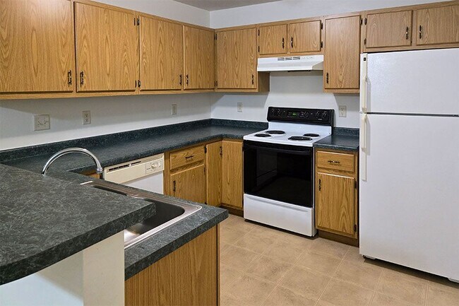 Building Photo - GREENVILLE GATES