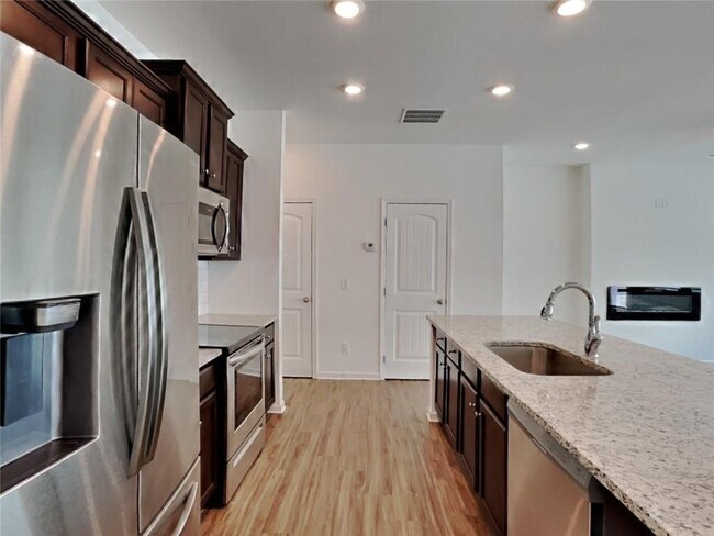 Building Photo - 289 Whitetail Cir