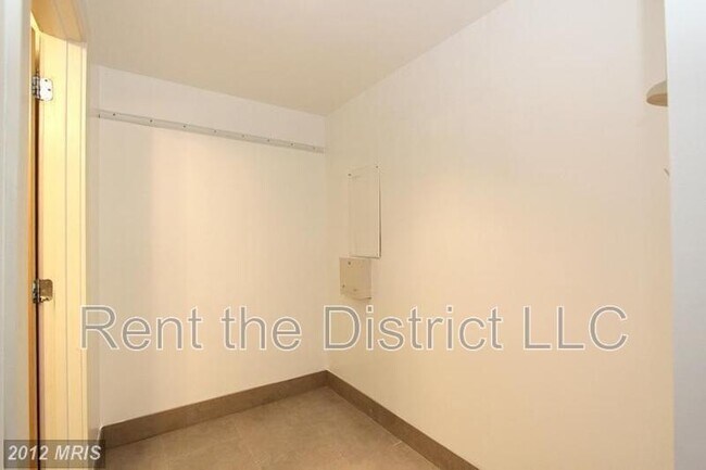 Building Photo - 1133 14th St NW