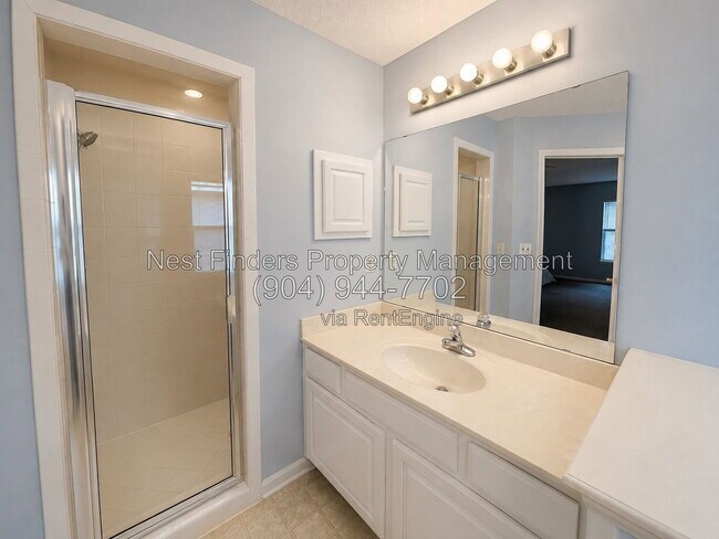 Building Photo - 628 Sparrow Branch Cir