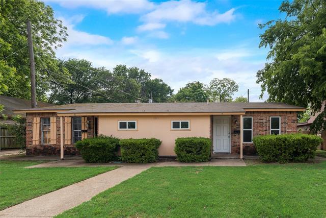 Building Photo - 506 N Elm St