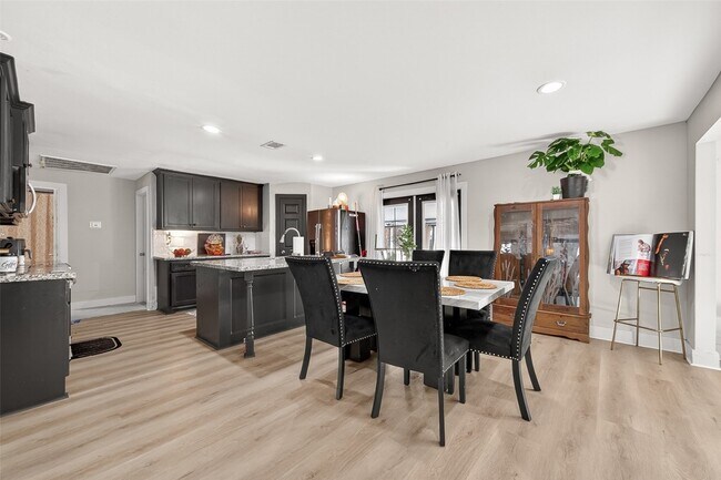 Building Photo - 29927 County Rd 25