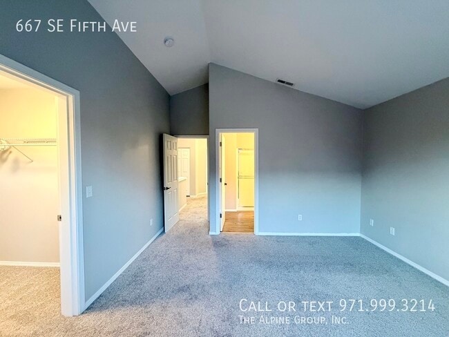 Building Photo - 667 SE Fifth Ave-